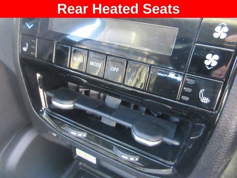 Used 2022 Jeep Grand Cherokee L Limited AWD/4WD image 27