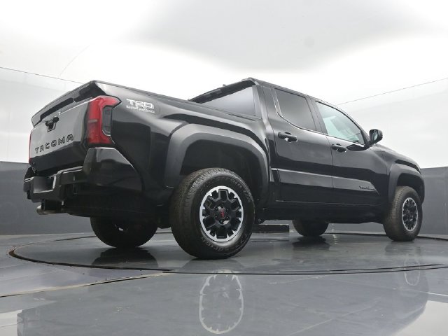 Used 2024 Toyota Tacoma TRD Off-Road AWD/4WD image 49