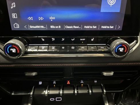 Used 2024 Chevrolet Colorado Z71 w/ Z71 Convenience Package 2 image 21