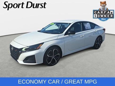 Used 2023 Nissan Altima 2.5 SR FWD image 1