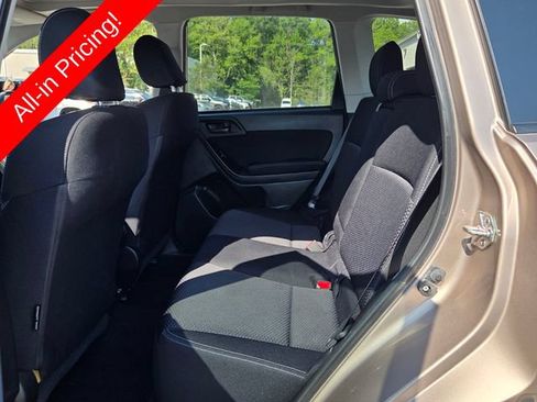 Used 2015 Subaru Forester 2.5i Premium w/ Popular Package #2 AWD/4WD image 10