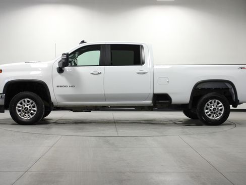Used 2025 Chevrolet Silverado 2500 LT w/ Convenience Package image 7