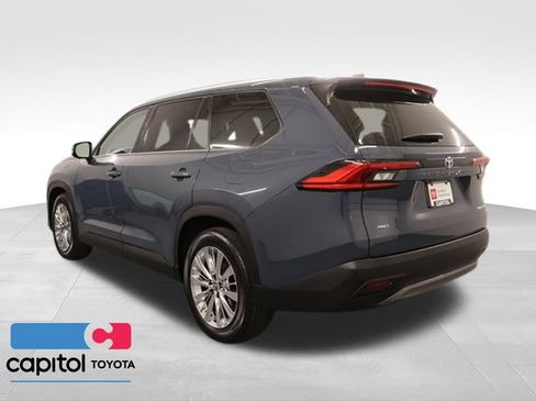 Certified 2024 Toyota Grand Highlander AWD image 5
