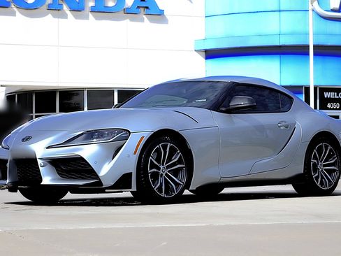 Used 2021 Toyota Supra w/ Safety & Technology Package RWD image 1