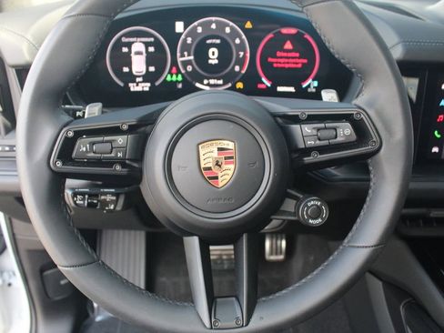 New 2026 Porsche Cayenne GTS AWD/4WD image 18