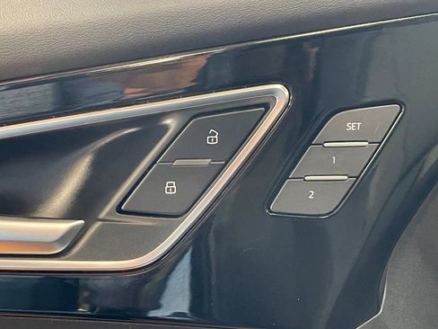 Used 2023 Audi Q4 e-tron Prestige w/ Black Optic Package image 17