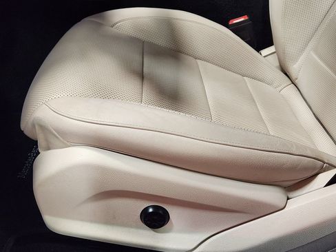 Used 2019 Mercedes-Benz E 450 4MATIC Sedan image 41