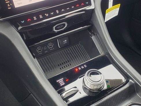 New 2026 Jeep Grand Cherokee Laredo image 13