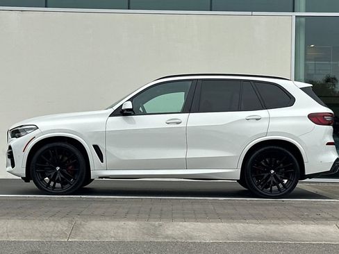 Used 2022 BMW X5 M50i w/ Parking Assistance Package AWD/4WD image 6