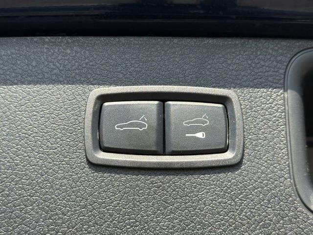 Used 2023 Porsche Macan AWD/4WD image 19