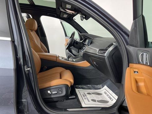 Used 2021 BMW X5 xDrive40i w/ Parking Assistance Package image 36