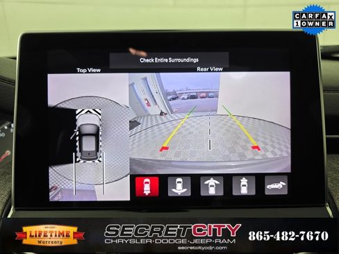 Used 2024 Jeep Compass Latitude w/ Sun and Sound Group image 20