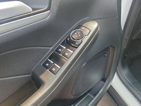 Used 2023 Ford Escape Platinum w/ Premium Technology Package image 17