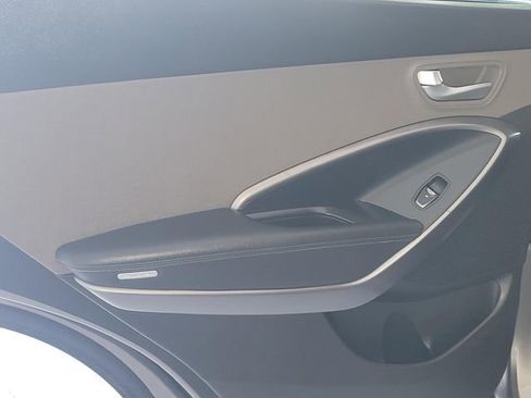 Used 2018 Hyundai Santa Fe Sport image 10