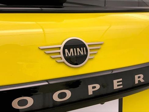 Certified 2025 MINI Cooper S image 30