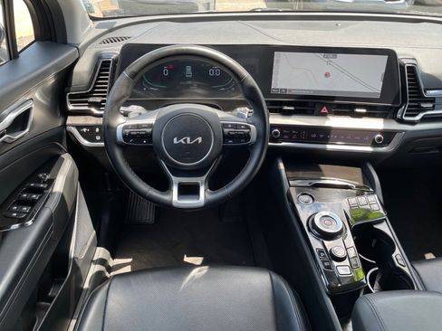 Certified 2023 Kia Sportage EX AWD/4WD image 9
