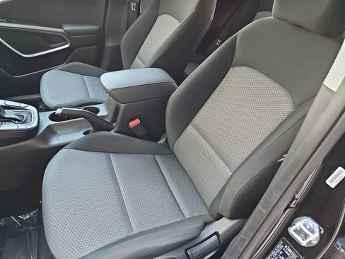 Used 2025 Kia Soul LX image 15