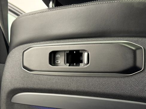 Used 2025 BMW X5 M60i AWD/4WD image 41