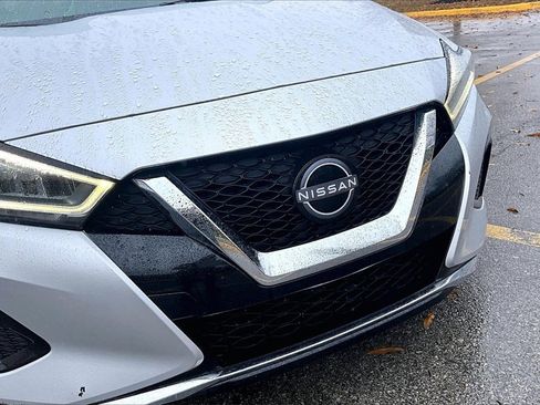 Used 2023 Nissan Maxima SV w/ Floor Mat Group image 28