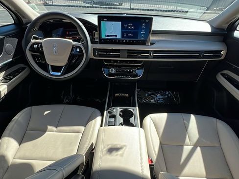 New 2025 Lincoln Corsair FWD w/ Equipment Group 101A image 6