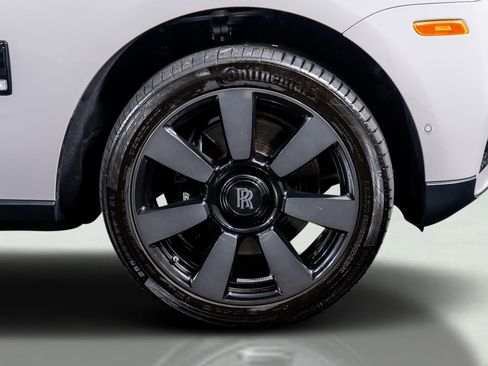 Used 2023 Rolls-Royce Cullinan Base image 7