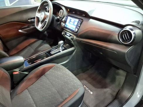 Used 2023 Nissan Kicks SR w/ Interior Electronics Package image 18