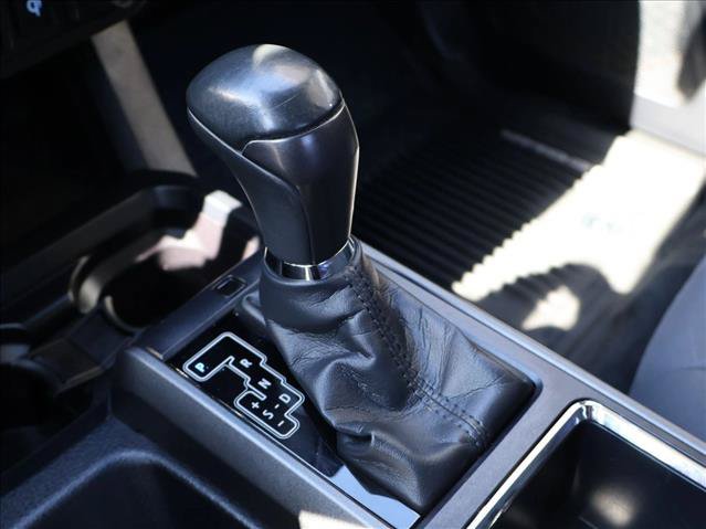 Used 2019 Toyota Tacoma TRD Off-Road w/ Technology Package AWD/4WD image 19