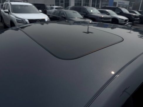 Used 2024 Honda Accord Touring image 9