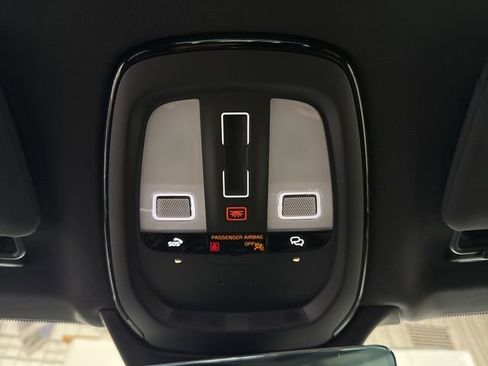 Certified 2025 Volvo XC90 B5 Plus image 22