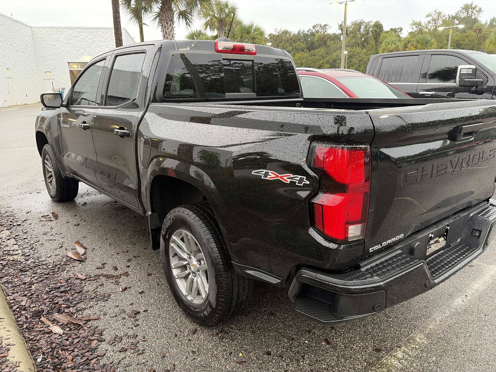 Used 2026 Chevrolet Colorado LT w/ LT Convenience Package AWD/4WD image 2