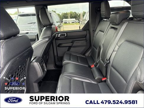 Used 2025 Ford Bronco Badlands AWD/4WD image 7