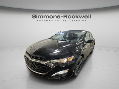 Used 2024 Chevrolet Malibu LT image 1