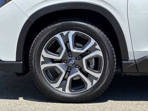 Used 2024 Subaru Ascent Limited AWD/4WD image 33