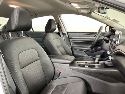 Certified 2025 Nissan Altima 2.5 SV image 23