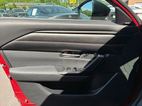 Used 2025 MAZDA CX-50 2.5 Hybrid w/ Premium Plus Pkg image 18