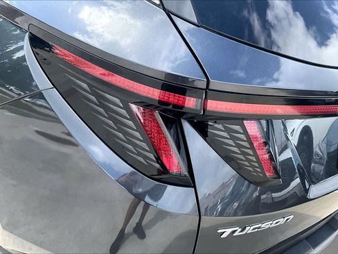 Certified 2023 Hyundai Tucson Limited FWD image 27