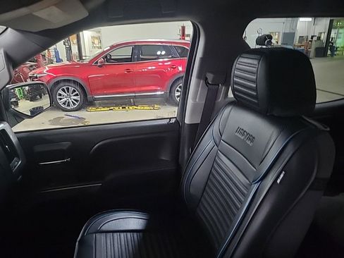 Used 2016 Chevrolet Silverado 1500 LT image 13