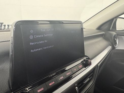 Used 2024 Kia Forte LXS FWD image 18
