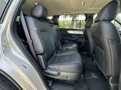 Used 2024 MAZDA CX-90 Plug-In Hybrid w/ Preferred AWD/4WD image 19