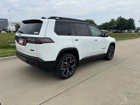 New 2026 Jeep Cherokee Overland w/ Advanced Pro Tech Group AWD/4WD image 7