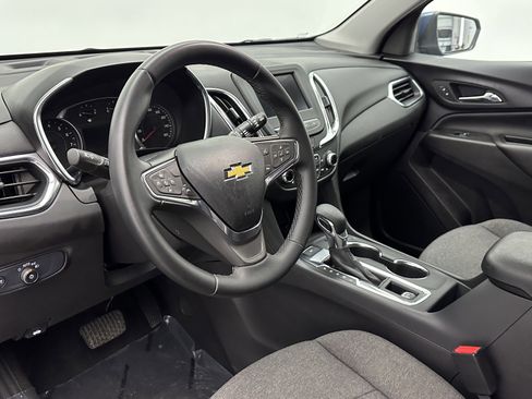 Used 2024 Chevrolet Equinox LT image 8