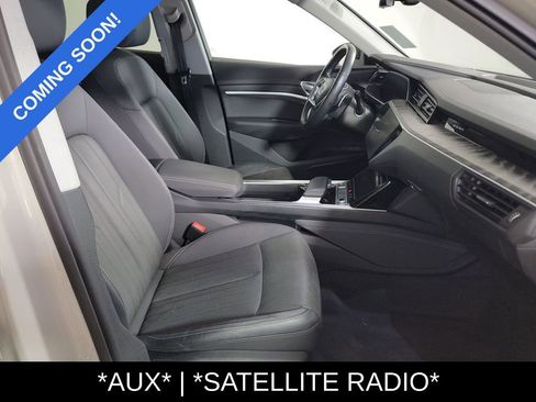 Used 2021 Audi e-tron Premium Plus w/ Premium Plus Package image 6