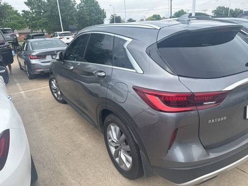 Used 2022 INFINITI QX50 Luxe FWD image 3