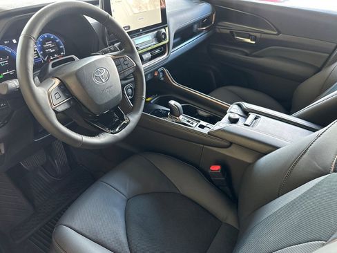 New 2026 Toyota Grand Highlander AWD Hybrid image 9