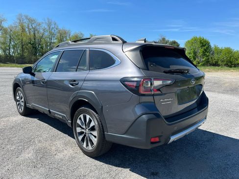 Used 2023 Subaru Outback Limited AWD/4WD image 5