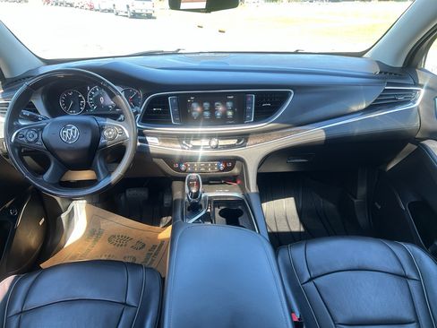 Used 2019 Buick Enclave Avenir w/ Avenir Technology Package AWD/4WD image 21