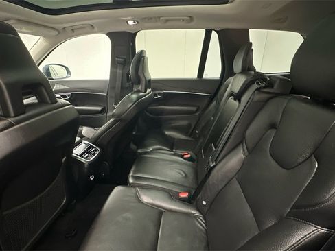 Used 2020 Volvo XC90 T6 Momentum w/ Protection Package image 10