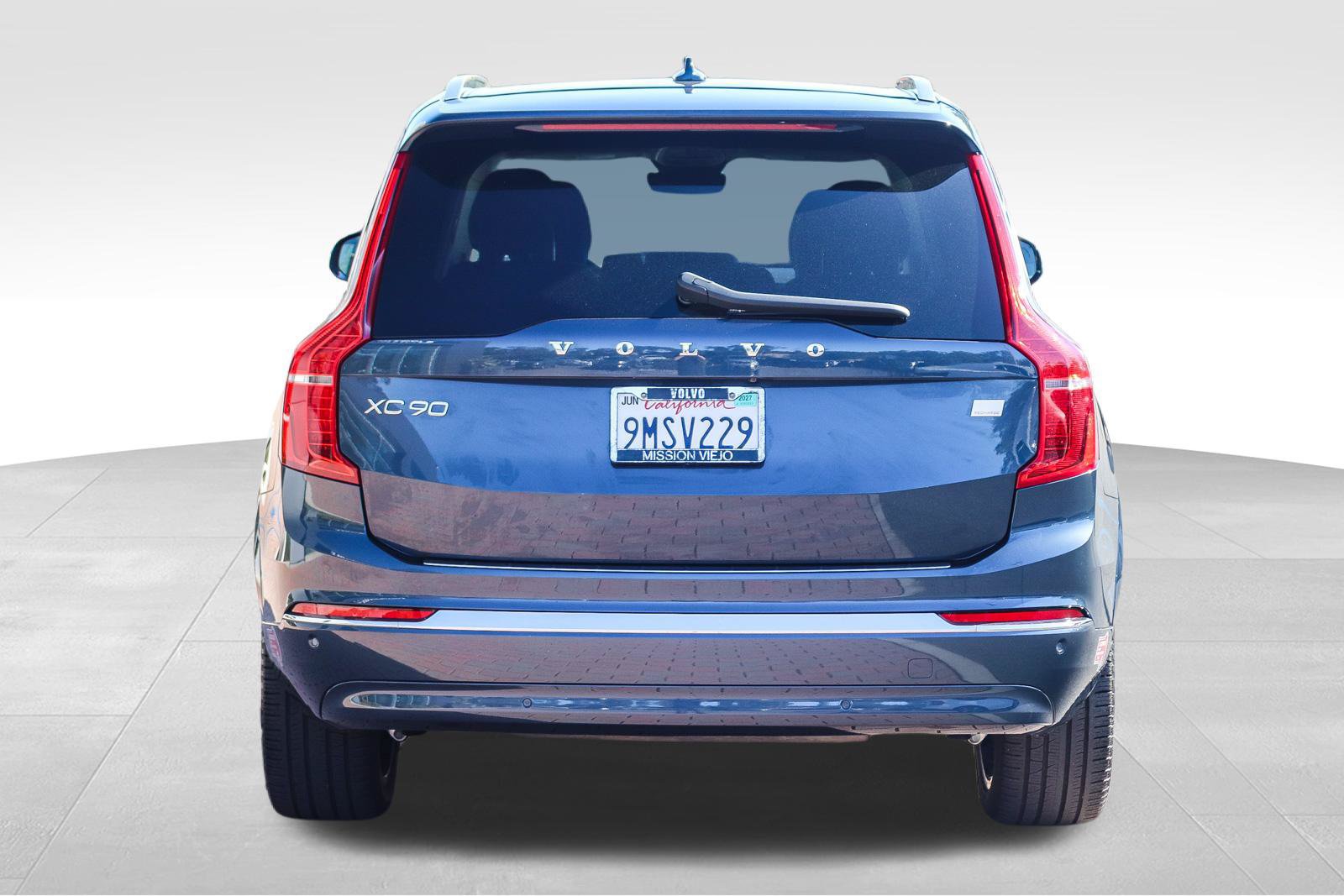 Used 2024 Volvo XC90 T8 Core w/ Protection Package Premier AWD/4WD image 7