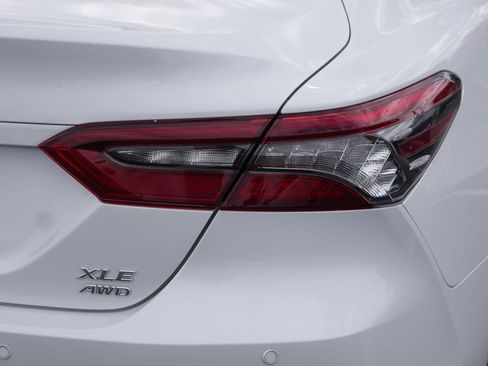 Used 2023 Toyota Camry XLE w/ Navigation Package AWD/4WD image 17