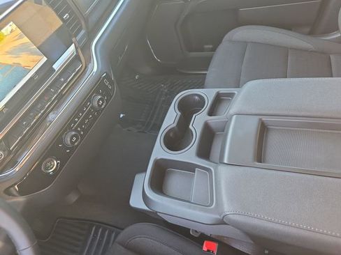 Used 2024 Chevrolet Silverado 1500 LT AWD/4WD image 25